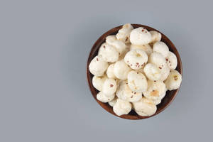 Siéntase bien de adentro hacia afuera Apoye la salud intestinal diaria de forma natural con el poder de las nueces de zorro Makhana - Product Image 6