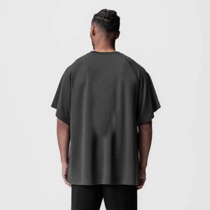 Camiseta elegante de manga raglán para hombre con tela suave para uso activo e informal - Product Image 2
