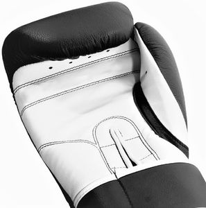 Gants de boxe en cuir souple confortables personnalisables pour adultes tailles d'entraînement imperméables 6oz 16oz pour les activités de plein air sportives - Product Image 4
