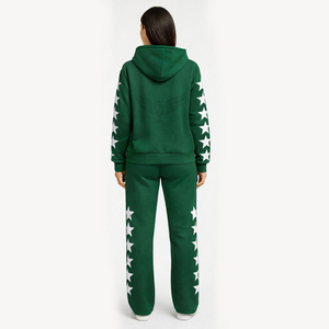 Ensemble de survêtement vert pour femmes en gros, sweat-shirt à capuche zippé et pantalon droit avec imprimé étoile - Product Image 4