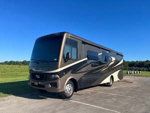 Remolque de Viaje Newmar B-a-y S-t-a-r 3414 de 2018, Usado en Buen Estado, Directo de Fábrica, para Uso en Apartamentos y Remolques - Product Image 2