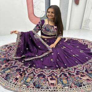 Premium Pure Vichitra Lehenga Choli con bordado de diseñador secuencia de codificación pesada y trabajo de hilo para fiesta y ropa festiva - Product Image 6