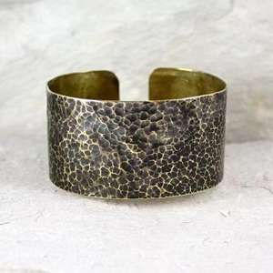 Brazaletes de Metal de Lujo, Pulseras Hechas a Mano para Fiestas y Uso Diario, Inspiradas en la Escultura Moderna China - Product Image 1