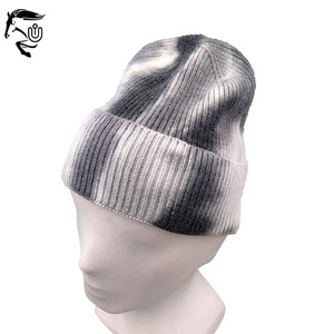 Gorro de invierno de punto personalizado, nuevo estilo Tie Dye, gorro de punto cálido para invierno, hecho en Pakistán - Product Image 2