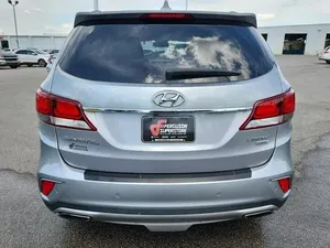 2017 hyunda Santa Fe Limited - Product Image 4