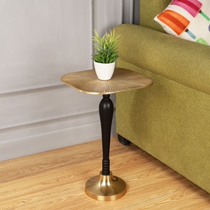 Table d'appoint contemporaine classique pour la décoration intérieure Chambre Salon Coin Meuble d'appoint fonctionnel avec look élégant - Product Image 4