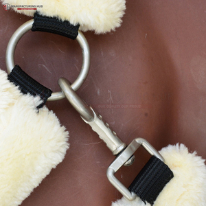 Licol de cheval en cuir de haute qualité pour l'équitation en plein air avec personnalisation en fourrure acceptée, licols de cheval en cuir - Product Image 3