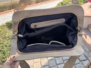 Combo de dos bolsos de cuero genuino: bolso tote y bolso bandolera. Bolso elegante en oferta. Bolsos de diseño únicos para mujer, multiusos. - Product Image 5