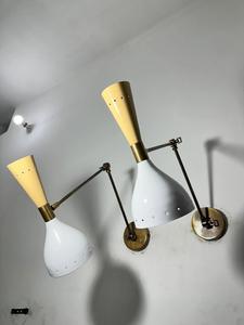 Aplique de pared de latón Beige, candelabro italiano de mediados de siglo, par de luces, artículo de regalo - Product Image 3