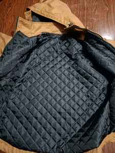 Vente en gros Veste en toile matelassée pour hommes Veste à capuche doublée Sherpa en toile de canard avec double fermeture éclair Style délavé - Product Image 4