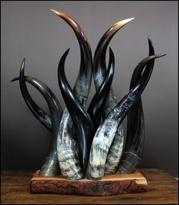 Corne à boire de Viking naturelle sculptée à la main décoration pour bière vin ou eau boeuf/Agate buffle corne polie - Product Image 1