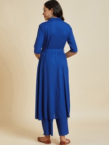 Vestido de viscosa vintage casual con bordado sólido, corte en A, estilo regular, cuello vuelto, mangas 3/4, trabajo de hilo, largo hasta la rodilla y dobladillo acampanado. - Product Image 6