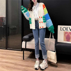 Cárdigan de punto transpirable para mujer, suéter con cuello en V sostenible de algodón de manga larga de corte clásico de talla grande para mujer - Product Image 1