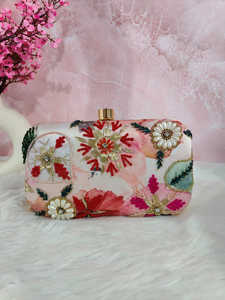 กระเป๋าคลัทช์ปักลายดอกไม้สุดหรูกระเป๋าห่วงกระเป๋ากำมะหยี่สำหรับใส่ตอนเย็นสำหรับดูไบบาฮาแคนาดา - Product Image 4