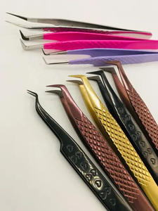 Plasma noir et or rose avec pointe en fibre plaquée or poignée de conception personnalisée Logo personnalisé professionnel meilleure pince à épiler pour extension de cils - Product Image 2