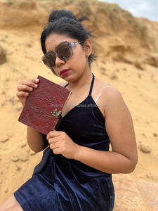 Nouveau véritable main usiné en cuir gaufré Bronze fermoir serrure journaux Boho traditionnel Vintage en cuir serrure voyage poésie journaux - Product Image 3