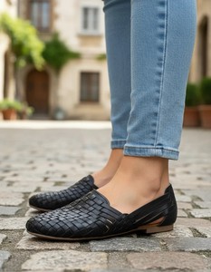 Mocassins plats noirs en cuir tressé pour femmes, à bout fermé, légers, respirants, solides, à enfiler, pour toutes les occasions - Product Image 3