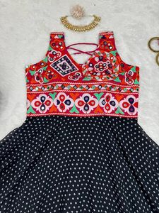 Nuevo diseñador Festival Wear Special Faux Georgette Beautiful Chine Stitch Espejo real Trabajo con impresión digital Top para Festival - Product Image 2