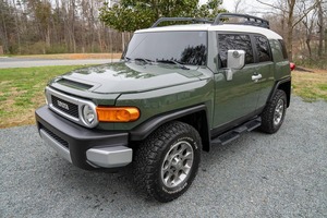 Toyota FJ Cruiser 2013 - Product Image 2