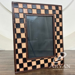 Nouveau cadre Photo en cuir à carreaux usiné à la main en gros cadre Photo décoratif de table et de montage mural pour la maison et l'affichage de bureau - Product Image 1