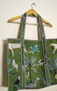 Elegante bolso de mano de algodón con Estampado de jungla verde Diseño de transporte cómodo Accesorio de uso diario para damas de moda - Product Image 5