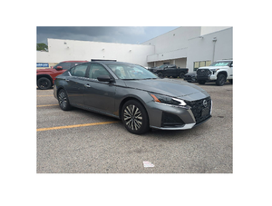 ได้รับการรับรอง2024 Pre-owned นิสสันอัลติมา2.5 SV ปกติไร้สารตะกั่ว I-4 2.5ลิตร/152 SUV - Product Image 3