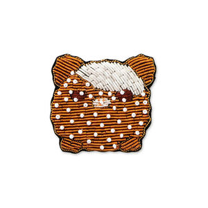 Broches de solomillo de cobre bordados personalizados hechos a mano parche bonito para accesorio de moda de ropa en embalaje de cartón - Product Image 4