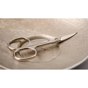 Haute qualité Standard épaisseur sourcil beauté incurvé cuticule manucure ciseaux à ongles - Product Image 1