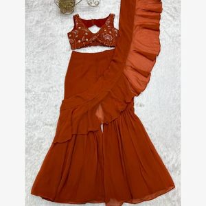 Fournisseur en gros de costumes Sharara Salwar en faux georgette de créateurs de mode, nouveaux modèles, avec des sequins et des broderies - Product Image 5