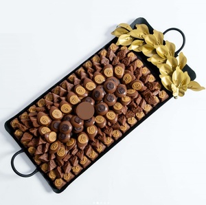 Bandeja de chocolate de metal plateada hecha a mano con asa Bandeja de chocolate decorativa de último diseño Dulces Plato de postre Mejor precio - Product Image 5