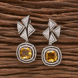 Achetez en ligne la qualité d'exportation de la belle boucle d'oreille classique en pierre nano en zircon cubique avec placage noir - Product Image 1
