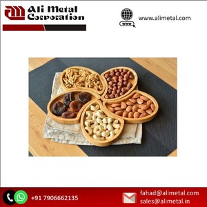 Plateau décoratif en bois avec plateau de service en bois de taille personnalisée pour mariage à la maison, restaurant, bar, hôtel, au meilleur prix - Product Image 3