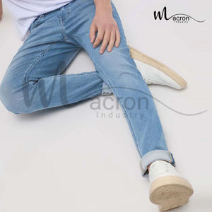 Jeans de Tiro Medio Rectos, Transpirables, de Estilo Casual Elegante, Hechos en Pakistán, de la Mejor Calidad, Personalizados y Ligeros - Product Image 4