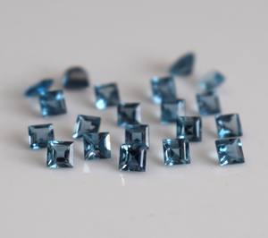 Topaze bleue de Londres naturelle coupe carrée 3mm à facettes-Carré de topaze bleue de Londres en vrac - Product Image 6