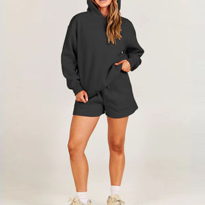 ¡Novedad de 2025! Sudadera con capucha de gran tamaño personalizada y pantalones cortos por encima de la rodilla para mujer, ropa deportiva holgada de 2 piezas - Product Image 3