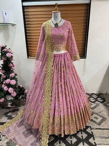 Diseñador nupcial Lehnga Choli para niñas Fiesta Vestidos de novia Precio bajo Lehenga Choli indio con Dupatta para mujeres - Product Image 4