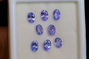 หินอัญมณีแทนซาไนต์ที่น่าสนใจขนาด6x4มม. ถึง10x8มม. ทรงวงรีทรงหลวมของขวัญหินเจียระไนแทนซาไนต์แบบกึ่งสังเคราะห์สำหรับเธอ - Product Image 2