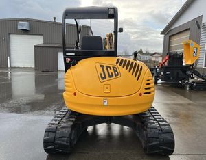 Retroexcavadora JCB 804 Usada/Nueva 2008 con Cuchilla Recta, Pulgar Hidráulico, Sistema Wain Roy Connect, Dos Cucharones, 45HP - Product Image 3