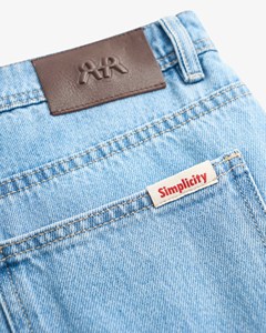 กางเกงยีนส์ลำลองผู้ชาย ทรงตรง ขาครอป ระบายอากาศได้ดี ผ่านการซักแล้ว เหมาะสำหรับฤดูใบไม้ร่วง ผลิตในเวียดนาม รุ่น Mid Routine 3D - Product Image 5