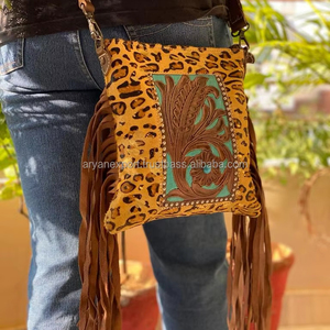 มาใหม่สไตล์ตะวันตกสัตว์ขนสัตว์หนัง Fringe กระเป๋าถือเสือดาวพิมพ์สลิงกระเป๋ามือ Toolled แกะสลักกระเป๋าพรรคสวมใส่สตรี - Product Image 2