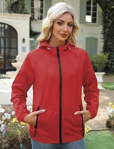 Chaqueta cortavientos ligera impermeable con capucha para mujer - Product Image 1