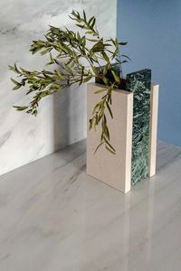 Jarrón de Flores de Mármol Más Vendido para Decoración de Mesa de Salón con Acabado de Piedra Natural y Estilo de Hogar de Lujo - Product Image 4