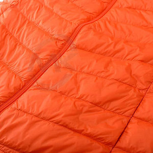Nuevo Chaleco Acolchado de Invierno para Hombre, Cuello Alto, Colores Personalizados de Alta Calidad, MOQ Bajo de 20 Piezas, Hecho en Pakistán - Product Image 6