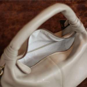 Elegant Djoen <b>Leather</b> Cowhide Handbag <b>for</b> <b>Women</b> Sheryl Bag with Zipper Closure Handmade Classic Silhouette Indonesian Design - Product Image 5