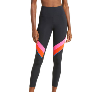 Prix de gros Legging pour femmes Legging de yoga personnalisé Legging de fitness professionnel de haute qualité pour femmes - Product Image 1