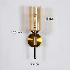 Los apliques de pared de metal y vidrio personalizables más demandados ofrecen una solución de iluminación refinada que nunca se siente voluminosa. - Product Image 6