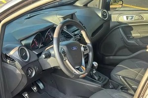 2024 Fiesta STT ขับเคลื่อนสี่ล้อเครื่องยนต์เบนซินเทอร์โบชาร์จเจอร์ไฟภายในรถ R16ล้อพาโนรามาพวงมาลัยซ้าย - Product Image 5