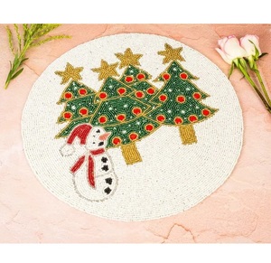 Élégant tapis de table perlé et napperon fabriqués à la main Unique fête noël nouvel an pierre sous-verres maison tissu matériel - Product Image 1