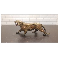 Dernière statue d'animal en laiton en métal pour la décoration de la maison et des hôtels fabriqués à la main de haute qualité et finition coulée pure petite et moyenne