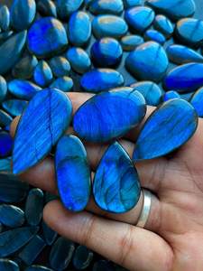 หินลาบราดอไรต์สีฉูดฉาดสีฟ้าลึกลับทรงหลวมอัญมณีสีรุ้งเรืองแสงเหมาะสำหรับแหวนจี้ต่างหูสร้อยข้อมือและเครื่องประดับที่ดี - Product Image 3